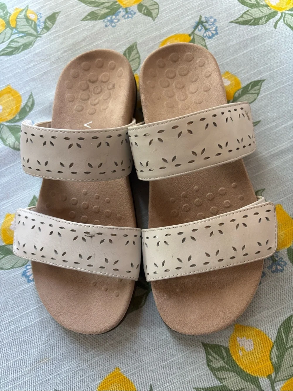 Vionic slide sandals
